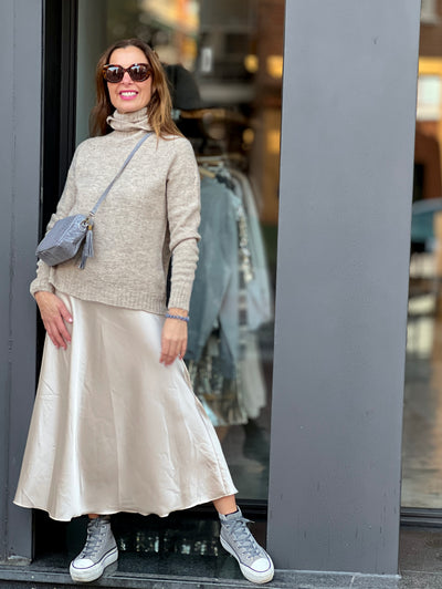 Bettina Beige