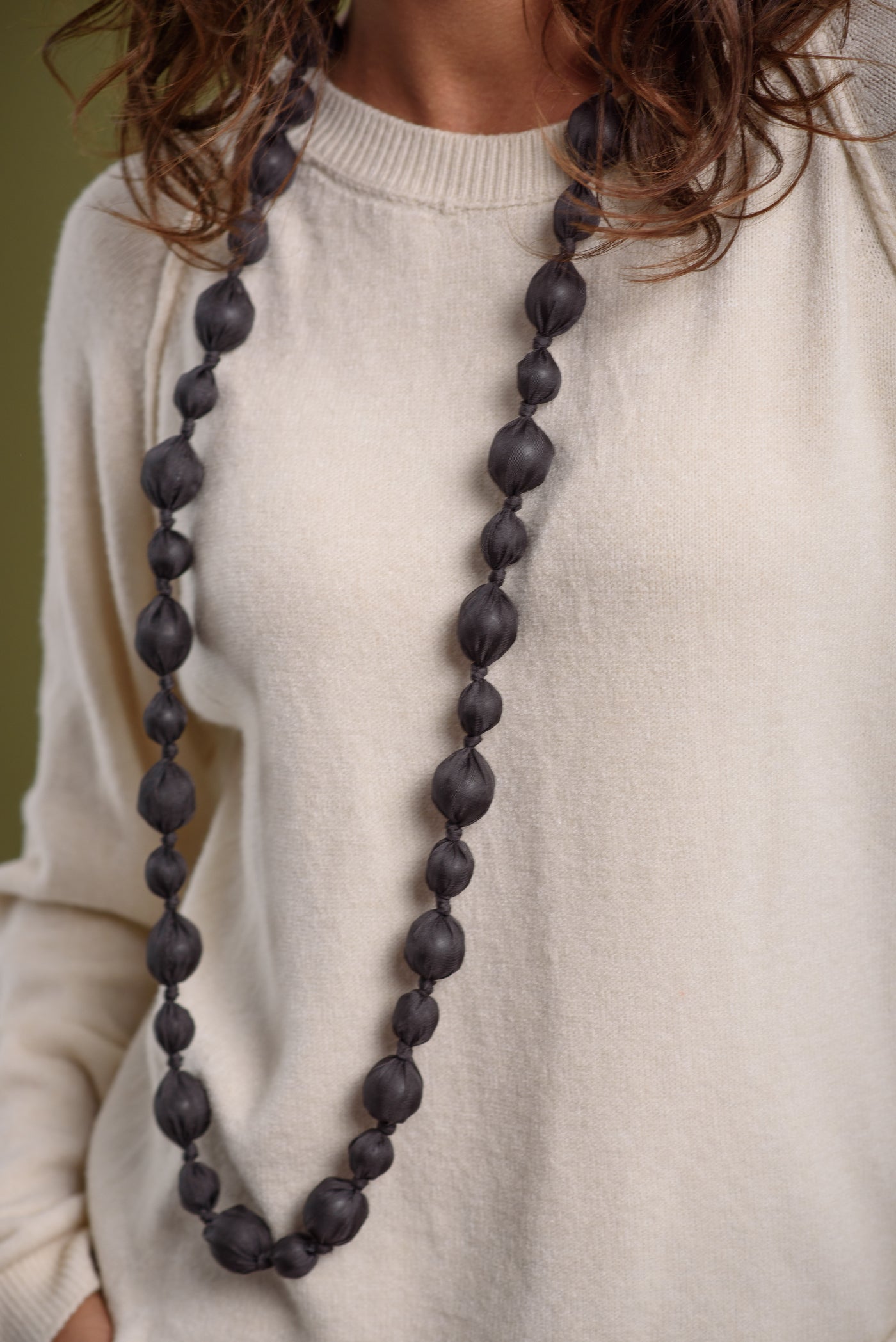 Collar Macarena Gris