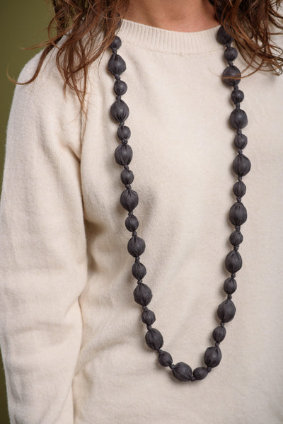 Collar Macarena Gris