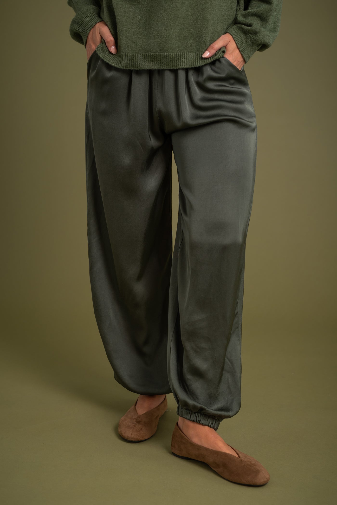 Pantalón Jasmine Verde Caza