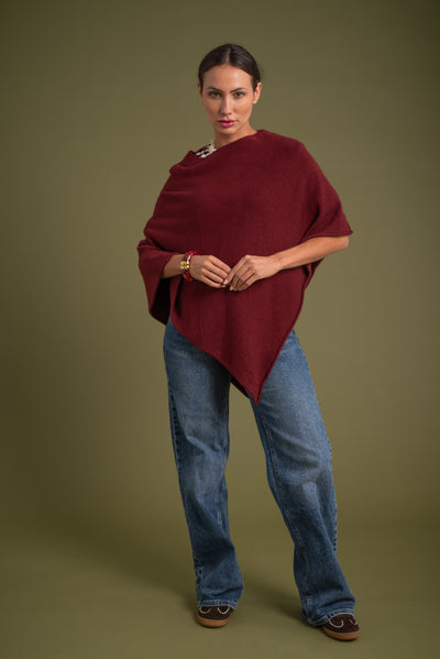 Poncho Úrsula Burdeos