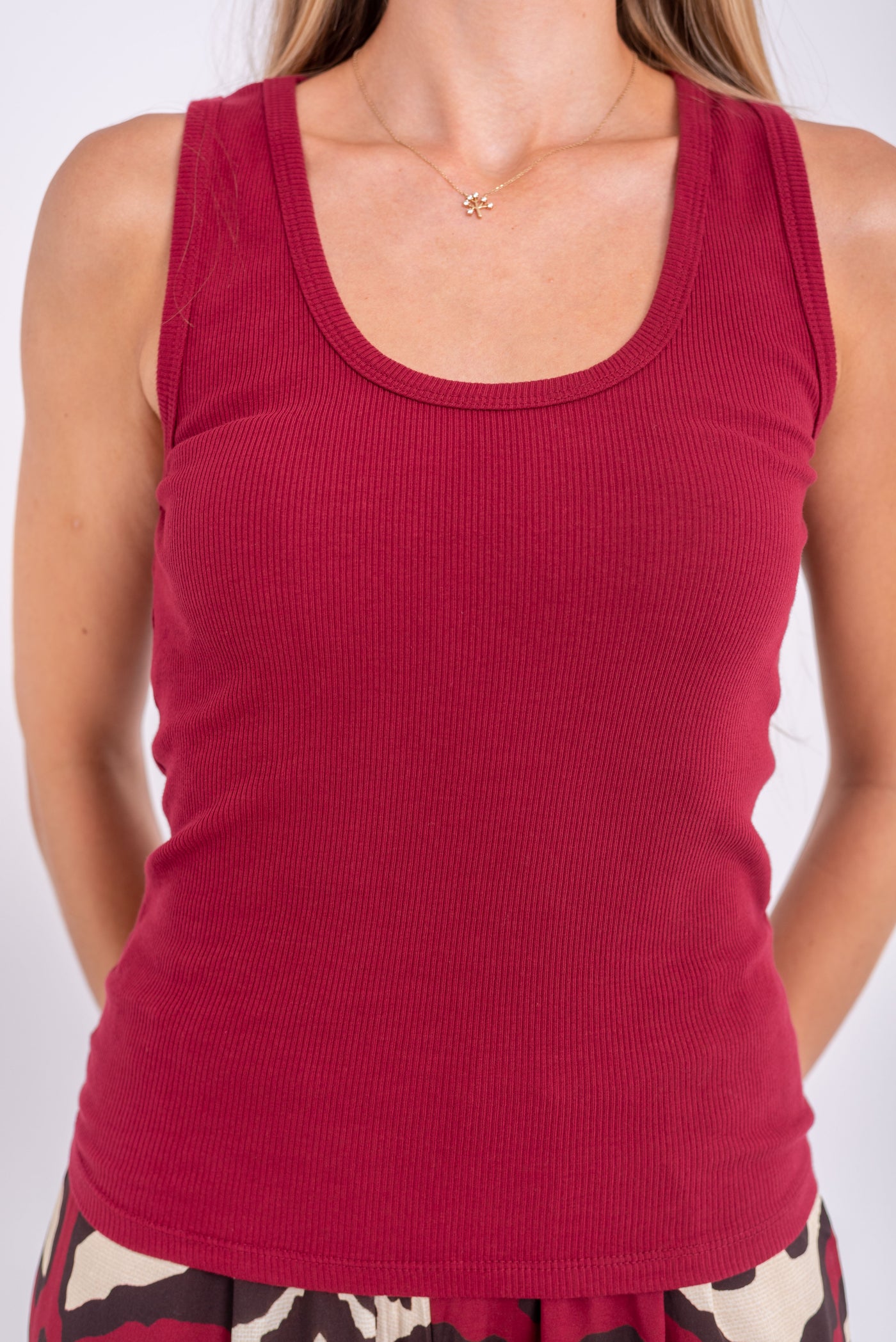 Tank Top Burdeos