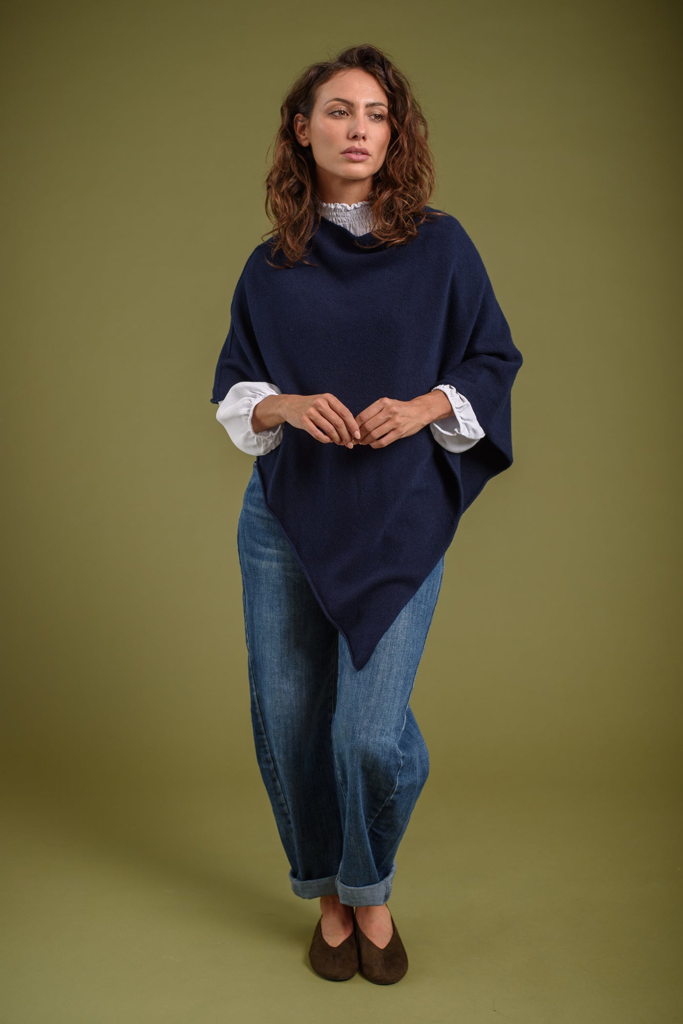 Poncho Úrsula Marino