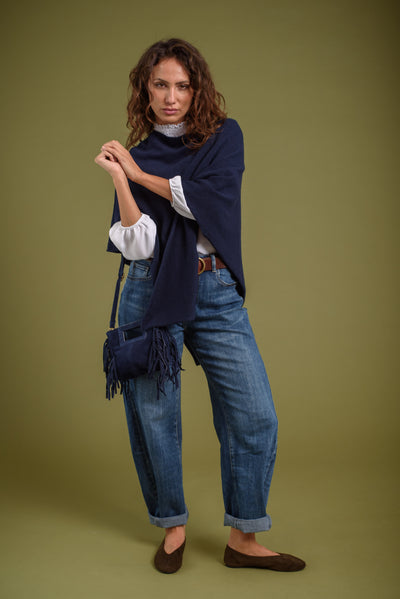 Poncho Úrsula Marino
