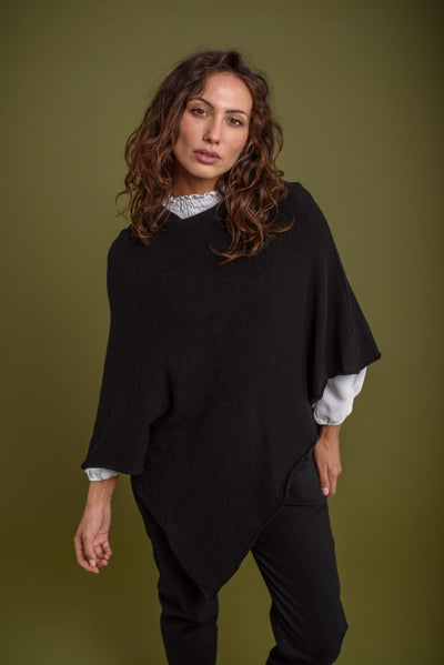 Poncho Negro