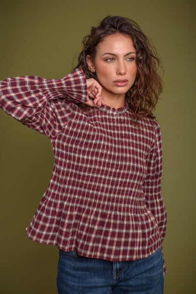 Esther Borgoña
