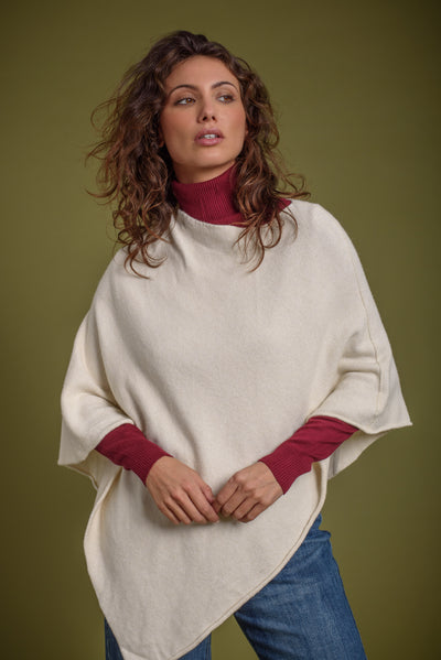 Poncho Úrsula Crudo